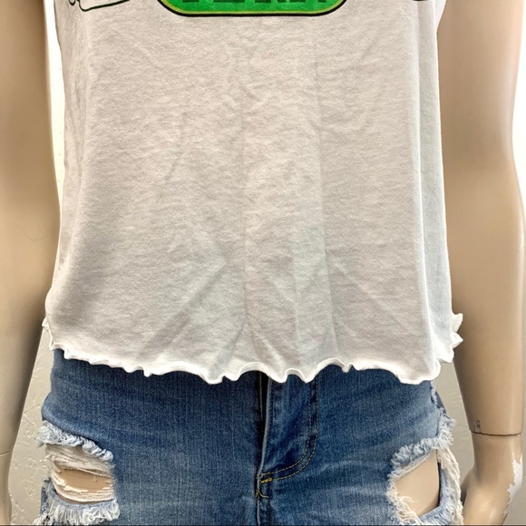 3/$30 - FRIENDS Central Perk T-shirt Size M - Picture 4 of 11